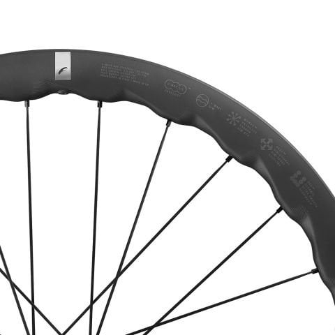FULCRUM SHARQ Disc Ultra Smooth Ceramic Clincher Tubless Jant Seti
